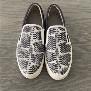 Vince Women’s Shoes sz. 6